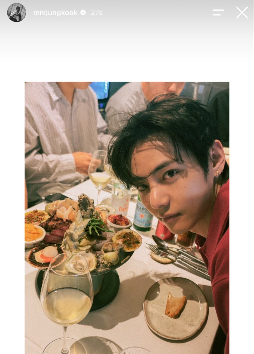 meouvjimin's tweet photo. jungkook manyak aşka gelmiş manitasıyla doldurmuş tüm hesabı kırdı KAFAYI YETKİLİLER BİR SEY YAPIN https://t.co/dfryFngbf0