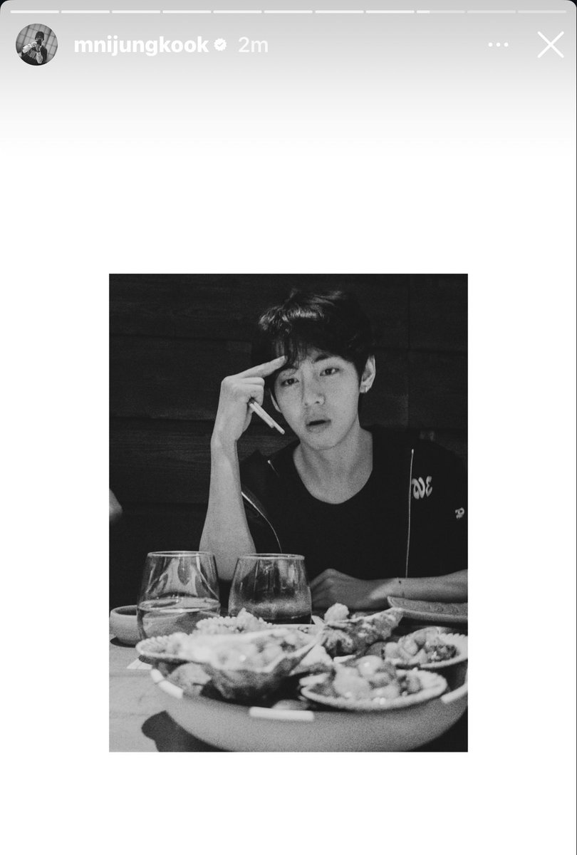 jjkgaIlery's tweet photo. JUNGKOOK JUST POSTED THESE PHOTOS OF TAE 🥹 https://t.co/mrS3BGpVRE