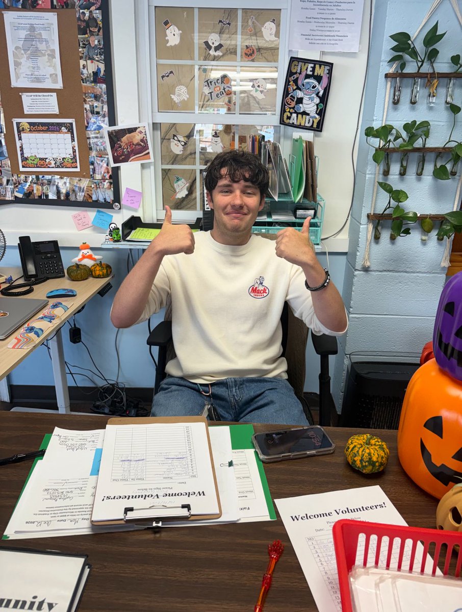 HandleyInteract's tweet photo. Nothing like helpin the community, thanks CCAP! 😎 https://t.co/cuEiy3TyER