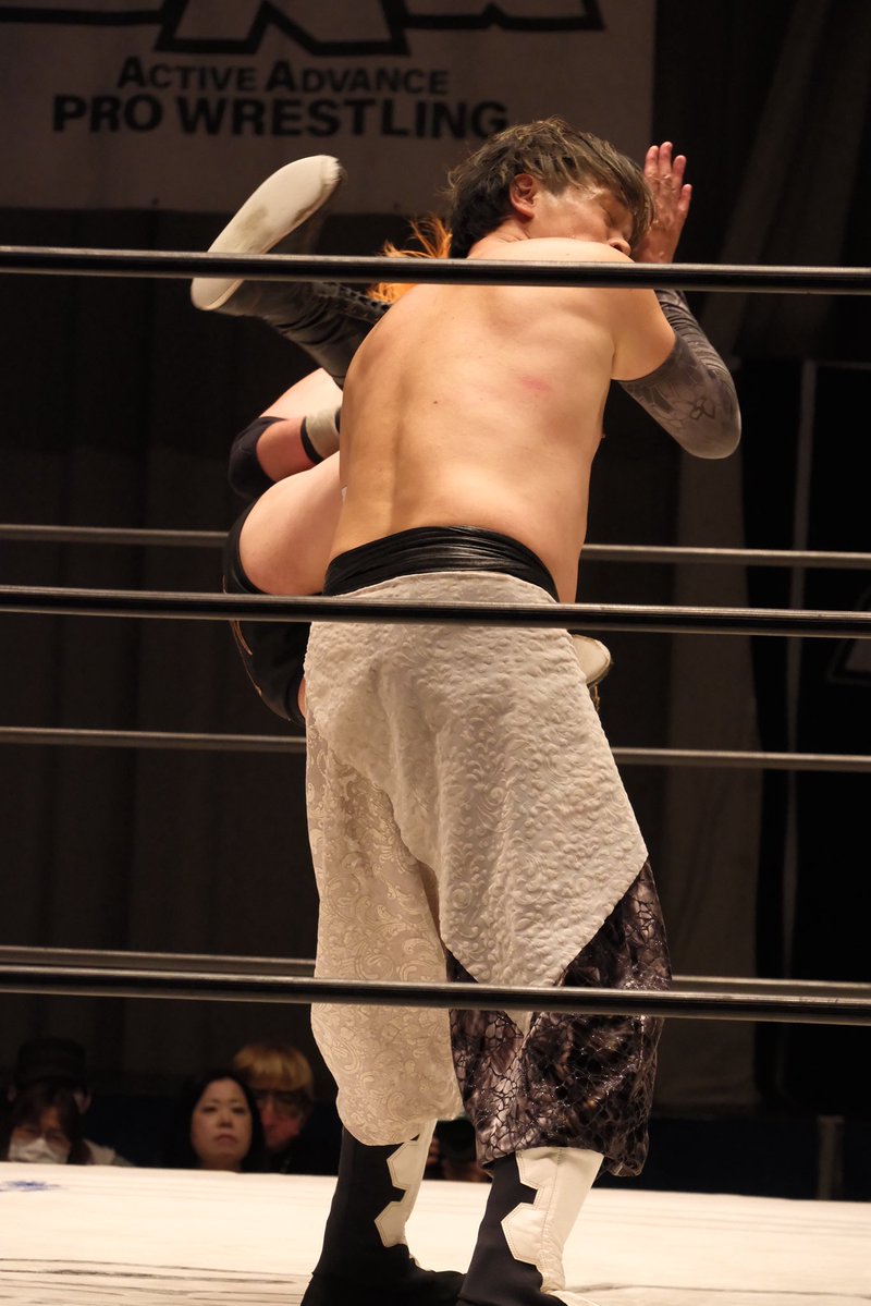 naoyavic's tweet photo. 2026 1012 

GRAND SLAM in 後楽園ホールの９２

#2AW 
#2AWはオモシロイ https://t.co/xHNApQE3GD