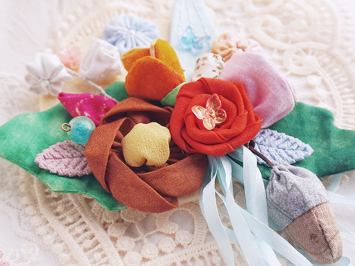 Subin_Oommen's tweet photo. Just finished this cute fabric scrap keychain—scraps saved from old projects making something new = 10/10 vibe!  #HandmadeJoy， https://t.co/punJkU3Kdm