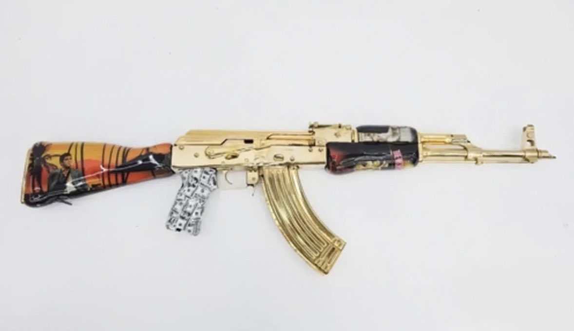 MMPGuns's tweet photo. Riley "Scarface" Themed 24K Gold Plated AK47 Rifle

https://t.co/7gvkd6HxYR

#MMPGUNS #AZWS https://t.co/cAzzc8OeId