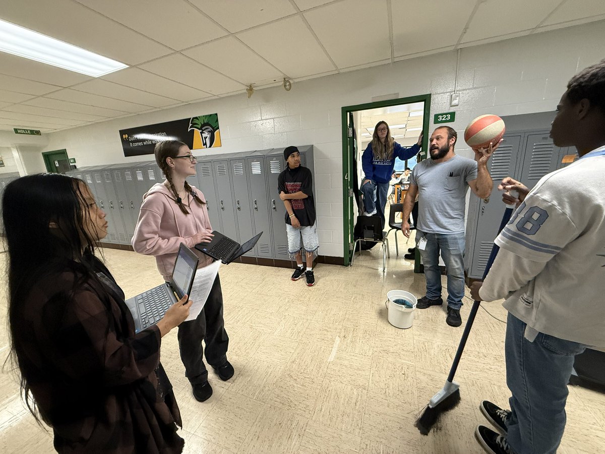 WesternTheSTEM's tweet photo. ⚙️🏀 Physics in motion! Mr. Holcomb’s class put Newton’s Second Law to the test by pushing a bowling ball and a basketball down the hall. The heavier bowling ball needed more force to achieve the same acceleration as the lighter basketball.💚💛

#WarriorPride #STEM https://t.co/OSRGXYipAN