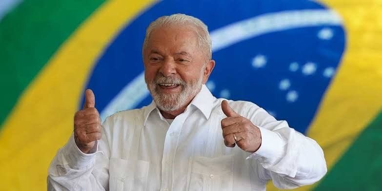 hanguangjunluv's tweet photo. GENTE O LULA VAI TÁ NA GLOBO!

VAMOS ACOMPANHAR O PRESIDENTE!!

#LULANAGLOBO https://t.co/RFhOvDvUgI