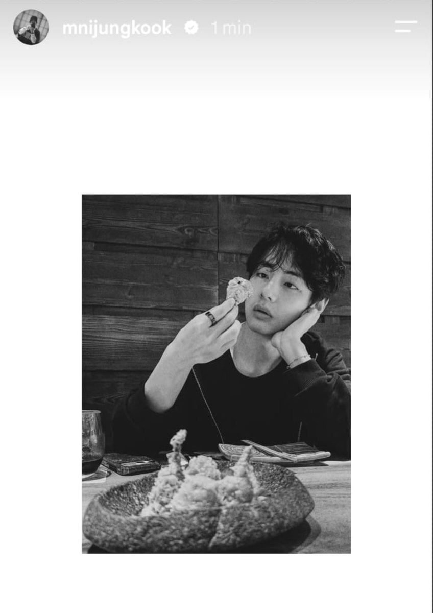 winter17_tkbear's tweet photo. JUNGKOOK PUBLICANDO MIL FOTOS DE TAEHYUNG 

taekook 😭❤️‍🩹❤️‍🩹❤️‍🩹 https://t.co/MMW4h4RlpQ