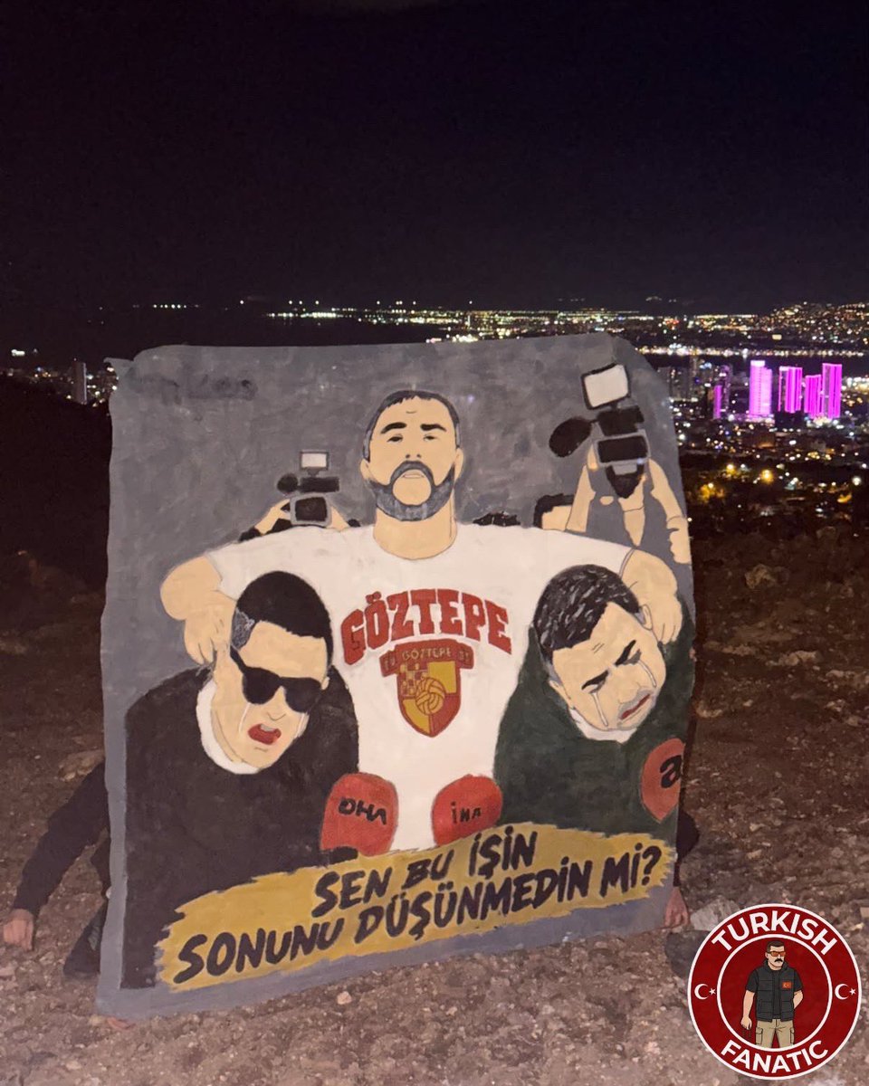 FanaticTurkish's tweet photo. Göztepe tribünü, Kocaelispor deplasmanı öncesi pankart hazırlıklarını sürdürüyor.

Görüntüler için yana kaydırın. ➡️

#TürkishFanatic #Göztepe #Kocaelispor https://t.co/gQlGwIsvjV