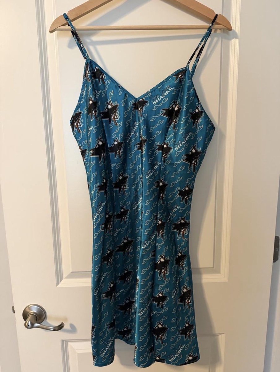 tealmisa's tweet photo. let me slip into something a little more comfortable 😏 https://t.co/N8oNJXShmC