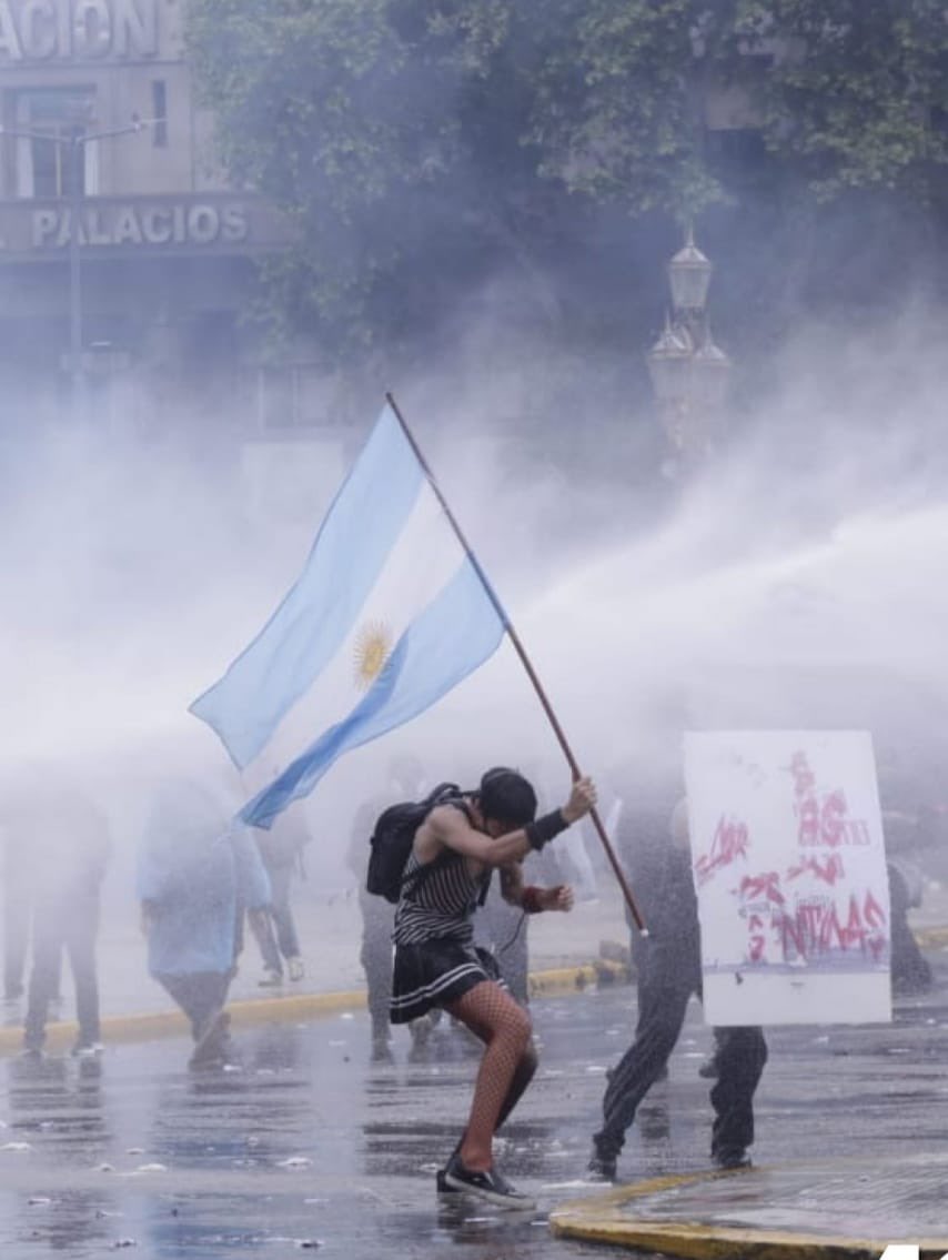 GracielaCamano's tweet photo. Una palabra no dice nada… y al mismo tiempo lo esconde todo… https://t.co/gShvh4oFEk