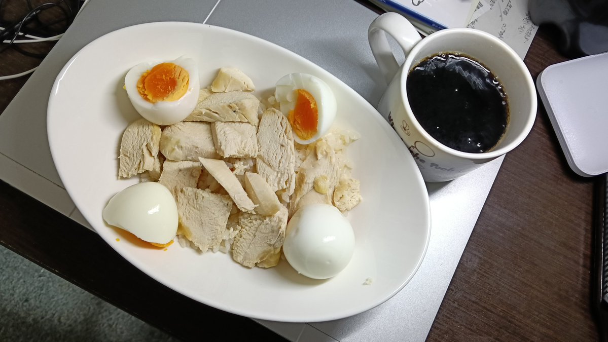 minimini_31's tweet photo. 朝:コーヒー☕️2杯　有酸素30分
そして、今朝の朝食
やってみて分かったけど、有酸素前にはご飯食べないほうがいいかも https://t.co/bp9NTvrwqS