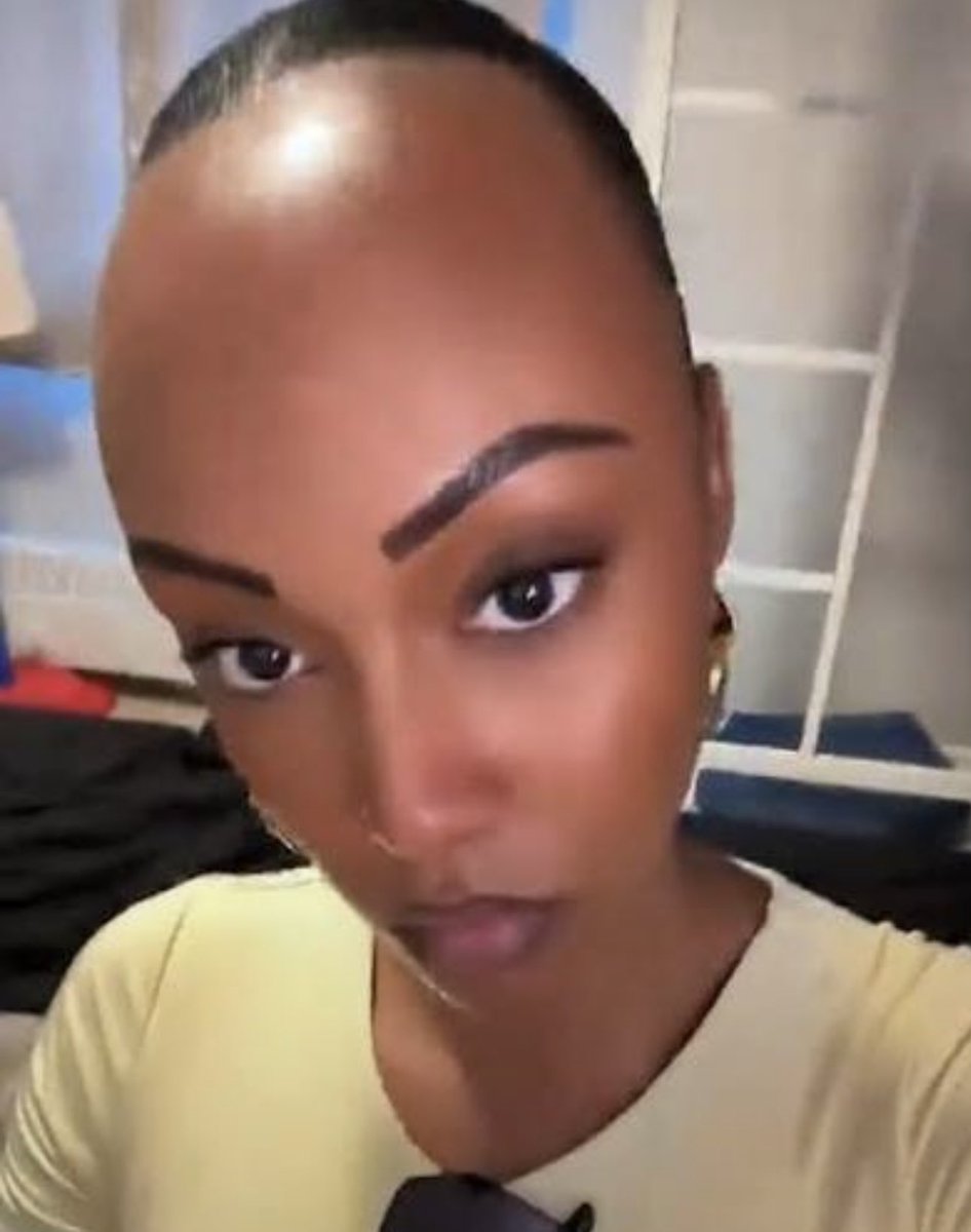KingJay1119's tweet photo. @Deee_luul You can use a favor and go the fuck home!! You already stole all the money. What more do you want? https://t.co/osSdCeqzEG