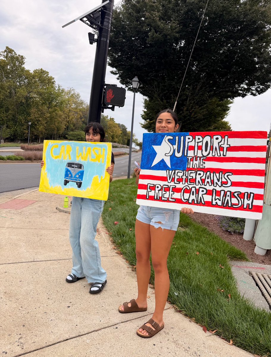 HandleyInteract's tweet photo. Supporting our veterans by scrub a dub dubbing at TMF Committee Car Wash🧽🫧 https://t.co/4SDAMn3QrF