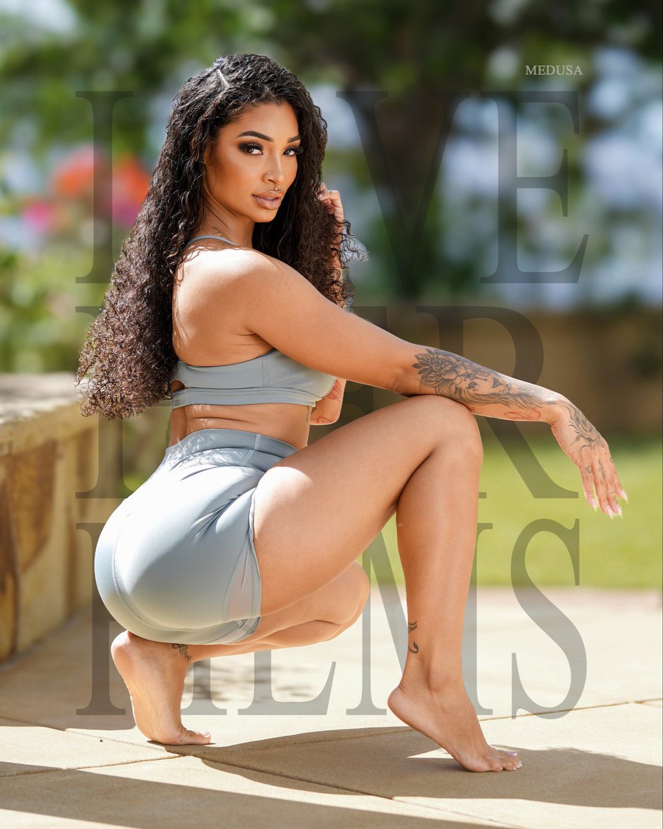 loveherfilms's tweet photo. You’re about to fall for HER. 🧘🏼‍♂️🐍

🔗 https://t.co/OjWOub43XX

@erotic_medusa 
@LoveHerButtCom https://t.co/eosoLrfe4S