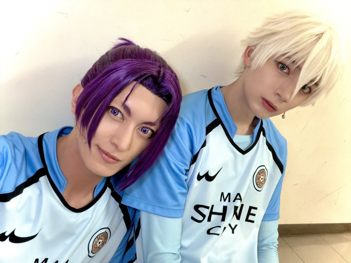 kwangsvl's tweet photo. manga                                       stage play https://t.co/YItnU0d6Zv