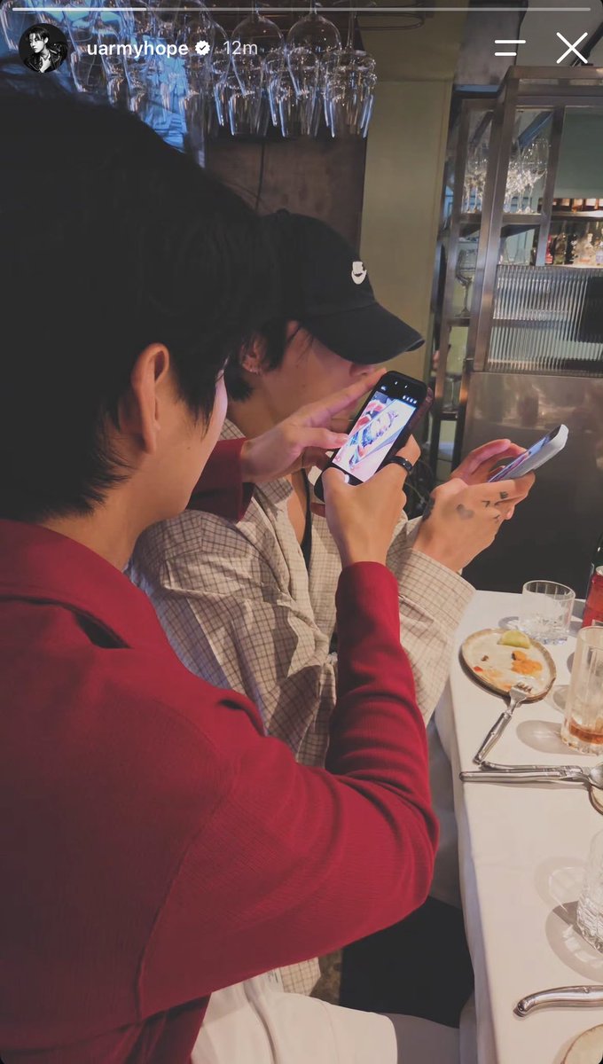 archiveforJK's tweet photo. a story in 3 parts 😭 https://t.co/JIKfZdC3HW