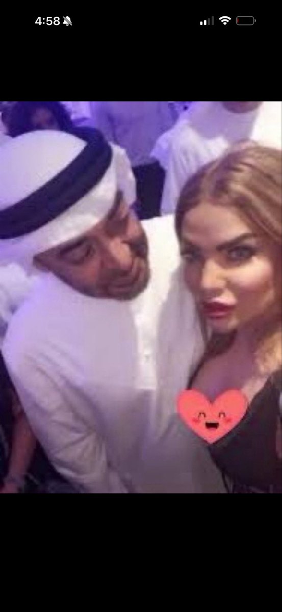 Neb12_'s tweet photo. @MBZx_1971 هل تعلم صاحب هالصوره يقول نحن لحمتنه مره https://t.co/X82a0WRfuW