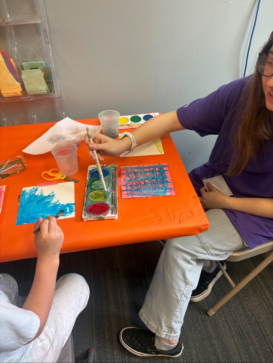 HandleyInteract's tweet photo. Lost in the art at YDC Art Class🎨 https://t.co/HjKWtPeOd4