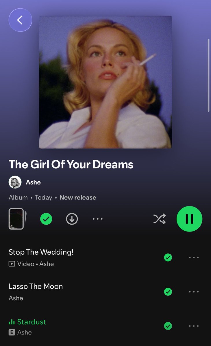 emsmascaratears's tweet photo. i can’t believe i’m listening to her fourth album right now 😭😭 https://t.co/aXGtmhtUBx