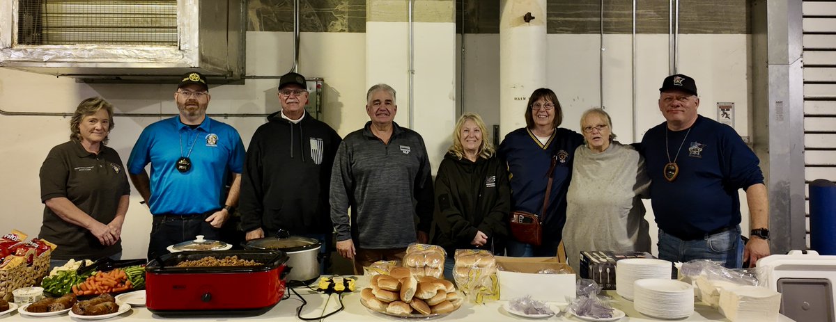 MNFOP's tweet photo. 💙 Never Forget Deputy Katherine Frank. 🇺🇸

Minnesota FOP DART is on the ground in Sioux Falls, providing meals and support alongside South Dakota FOP, Minnehaha County Sheriff's Office, and Sioux Falls Police.

One law enforcement family. Standing together.

#FOPStrong @siouxfallspd @MinnehahaCounty @UMNpublicsafety
