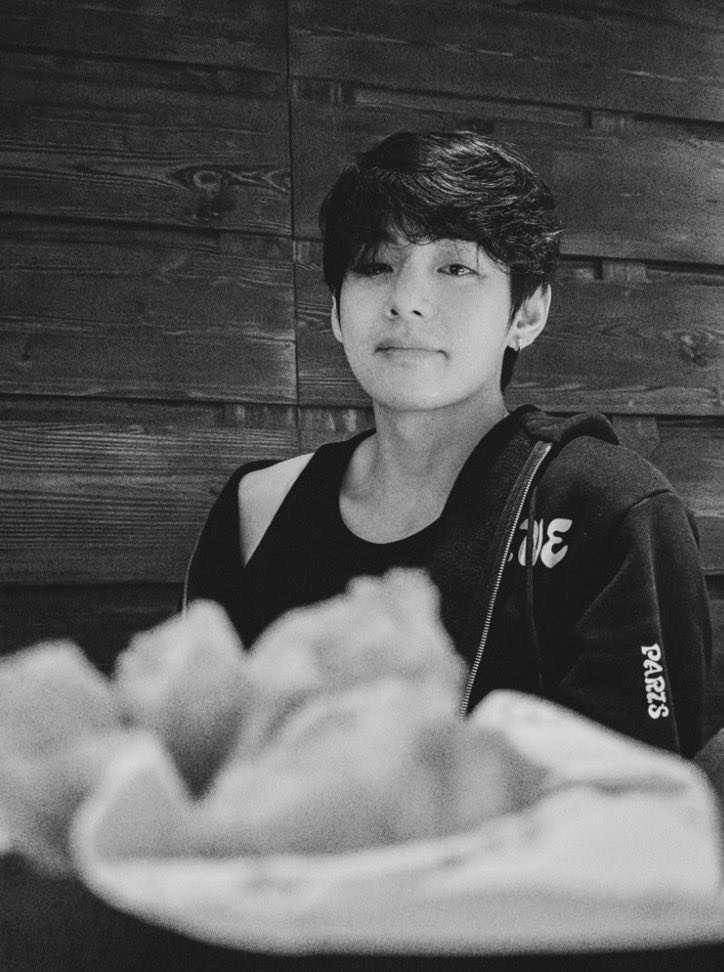 koospie's tweet photo. are tae's eyes watery here or have i officially lost it https://t.co/TC1stQGsl6