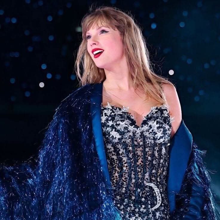 bubblegumboy89's tweet photo. Aunque muchos no lo quieran aceptar y se enojen
Taylor Swift ya hizo historia, su nombre quedará inmortalizado, y tendrán que pasar décadas para que alguien vuelva a generar el impacto que logró LA INDUSTRIA MÚSICAL https://t.co/Ooh6apdO9D