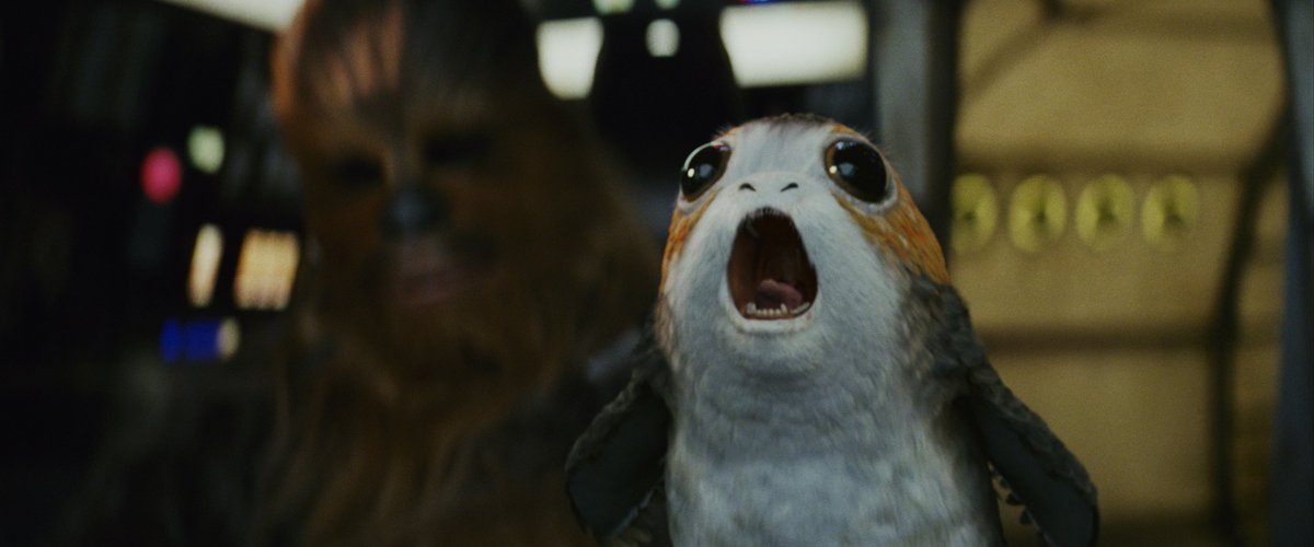 SWshotbyshot's tweet photo. Star Wars: The Last Jedi - shot 2287 https://t.co/apnkHXSusI