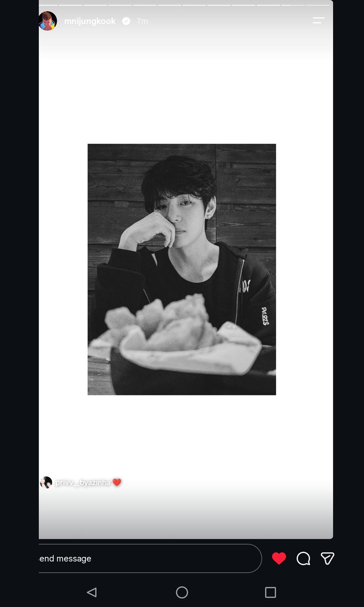 DavyWer's tweet photo. Since Tae is wearing that red shirt in the post where Hobi takes a pic of him &amp; Jungkook sitting side by side, and Jungkook shared another pic from his angle + pics with Tae's in other clothes, we can presume taekook went 1st alone &amp; then took their favorite hyung the 2nd time. https://t.co/K8uDwfnMfZ