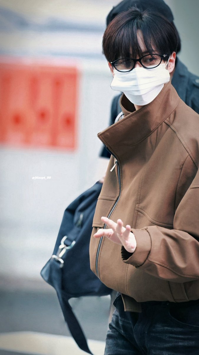 jtlszpt_99's tweet photo. 261016 ICN🛫
#아르노 #ARNO #장지아하오 #张家豪  #알파드라이브원  #ALPHADRIVEONE https://t.co/m1cHyJi3wA