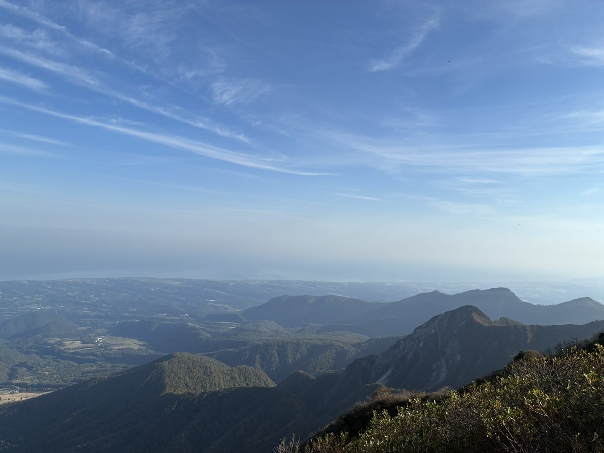 ginnzinjin's tweet photo. 何年振りか忘れた大山山頂⛰️
…熊出るなよ。
#大山
#伯耆富士
#頑張って休みます https://t.co/SQUho28Z5R