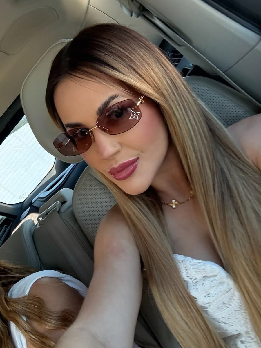 chocadouai's tweet photo. 🚨AGORA: Deolane Bezerra é notificada pela Justiça a devolver R$ 750 mil a comprador de Lamborghini apreendida. https://t.co/TyA89Z4leB