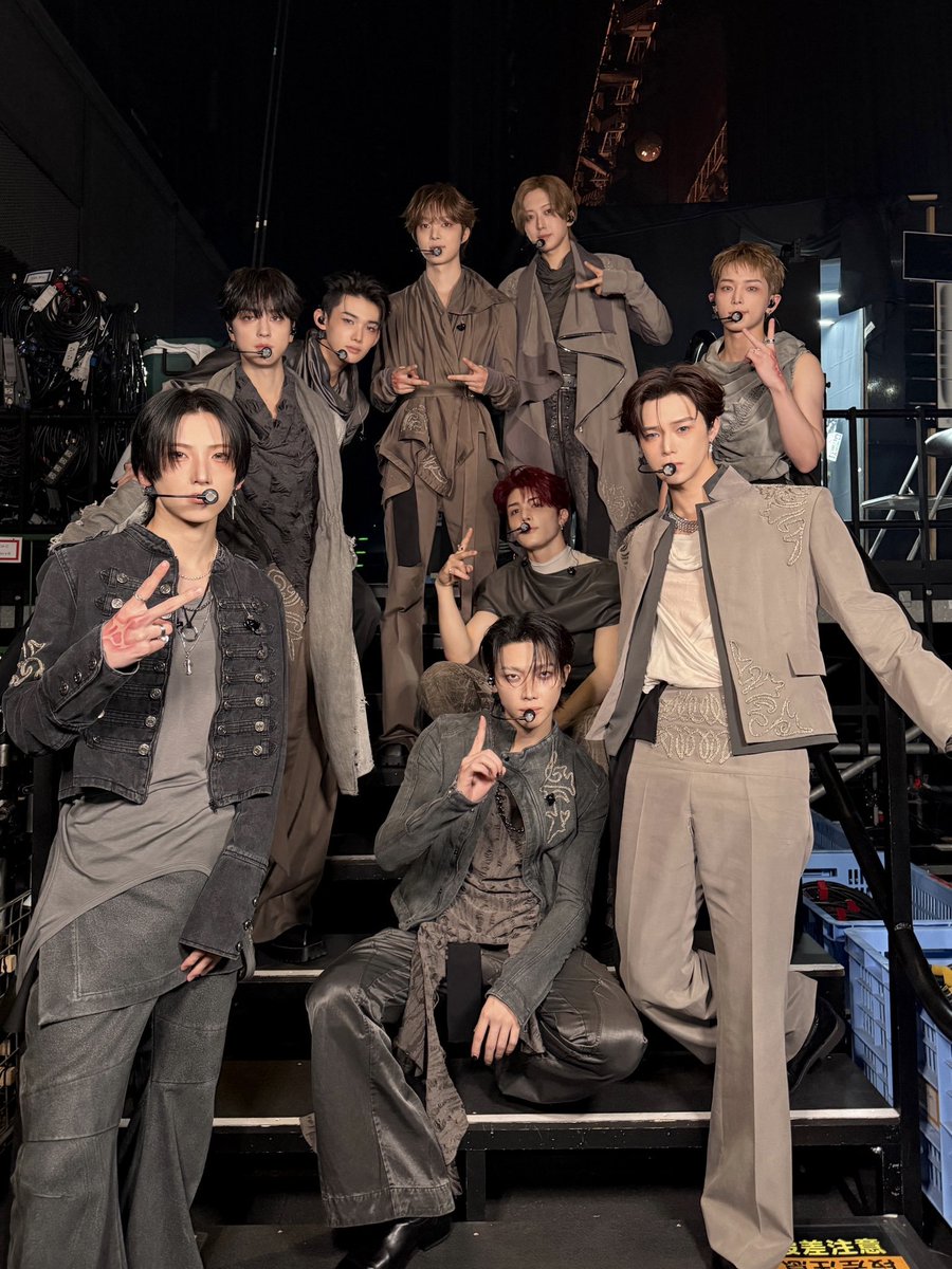sakimaikaki's tweet photo. 昨日ツアー初日を終えた&amp;TEAM❤️‍🔥
彼らの進化を止めない素晴らしいパフォーマンスを多くの人に見てもらいたい✨️🕺✨️
I vote  #andTEAM for Fan’s Choice Male at #2026MAMAVOTE https://t.co/ekp56dTKXS