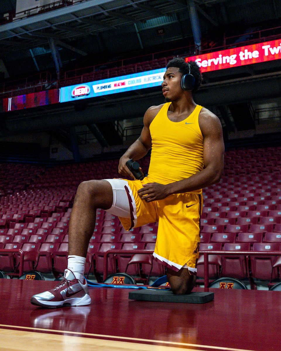 GopherMBB's tweet photo. ⏳🏀🔜

🆚 Omaha
 ⏰ 7:00 p.m. CT 
📰 https://t.co/MjDJu5Z8Fr
🎟️ https://t.co/WCM6SaARCn
📺 B1G+  

#TeamTogether https://t.co/IaI89RFZkk