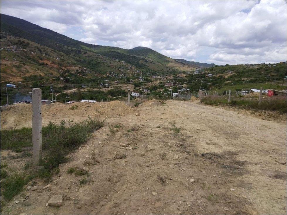 soyaquiles1's tweet photo. El pueblo de Oaxaca merece ser escuchado y atendido.
Ante la falta de justicia, salud y infraestructura el pueblo de Oaxaca pide #AudienciaGobernadorDeOaxaca 
@salomonj #SalomónJara https://t.co/P0pVK5hxSi
