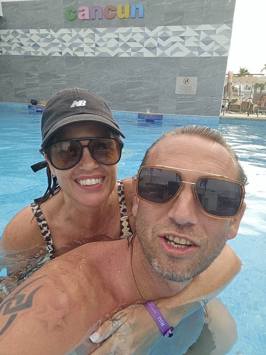 drackers's tweet photo. Whatever the question is...... tequila in Mexico is the answer. https://t.co/67E1vib3ZP