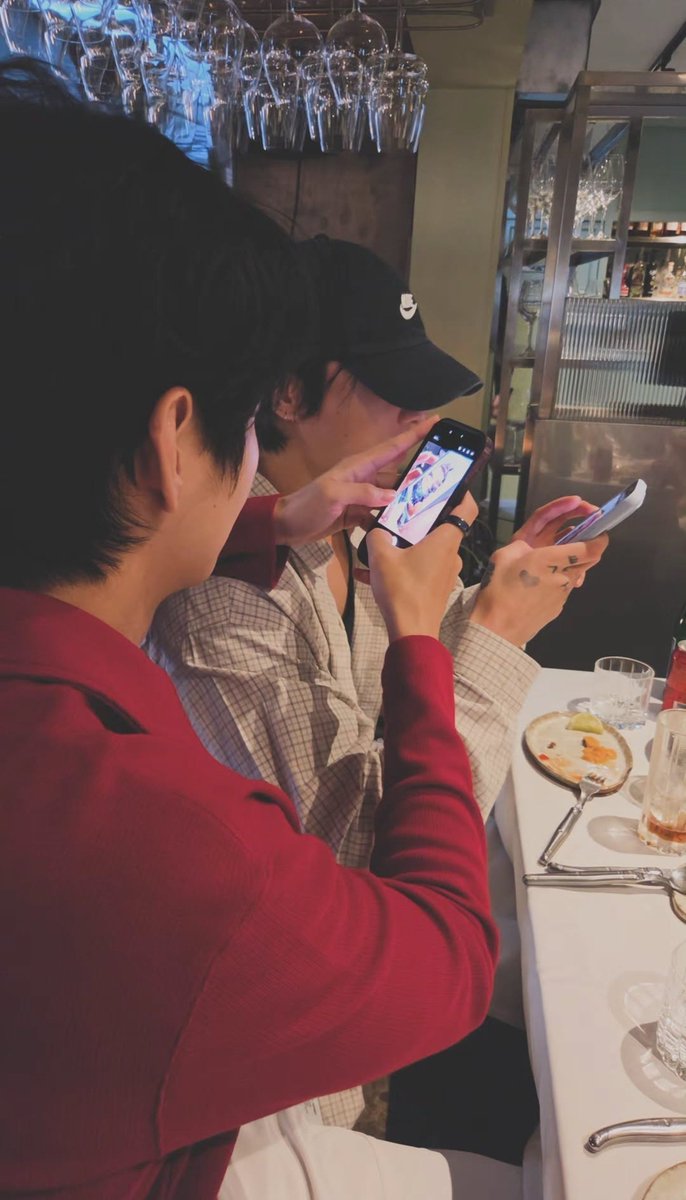 koonecto's tweet photo. #tetegugu by #uarmyhope ♡ https://t.co/H98dtzQMmq