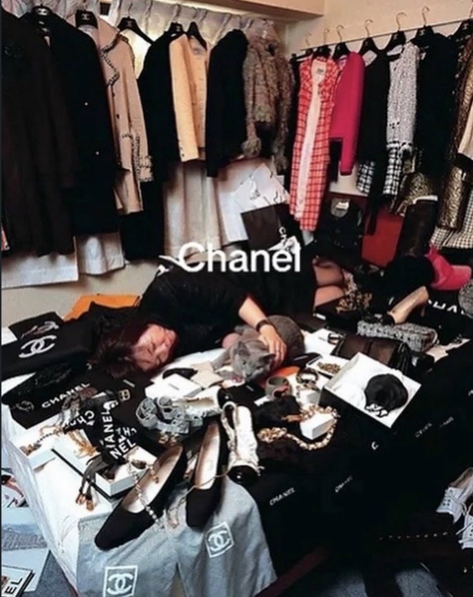 HardestFitPics's tweet photo. Back in 2008, Kyoichi Tsuzuki shot some of Tokyo’s real fashion brand collectors in their tiny apartments overrun by the brands they lived for 📸 https://t.co/iwYJNPOnwM