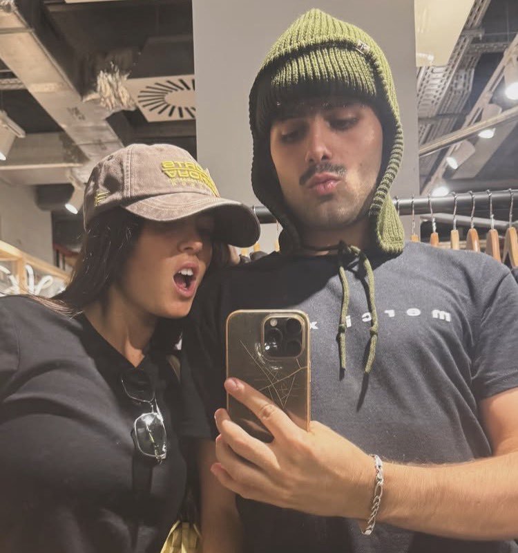 40sbonet's tweet photo. son tan hermanitos 👫🏻 https://t.co/wBd9umT1Lt