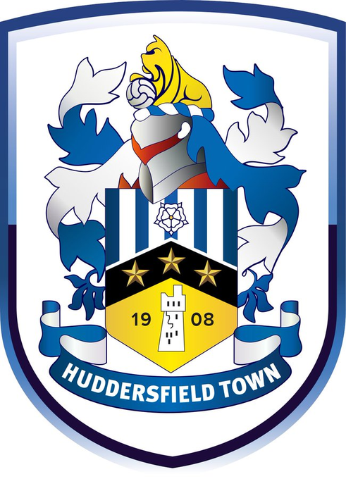 ExtremeFootbal4's tweet photo. Who is the first footballer you think of when you see this crest??? https://t.co/0B60piRDdJ