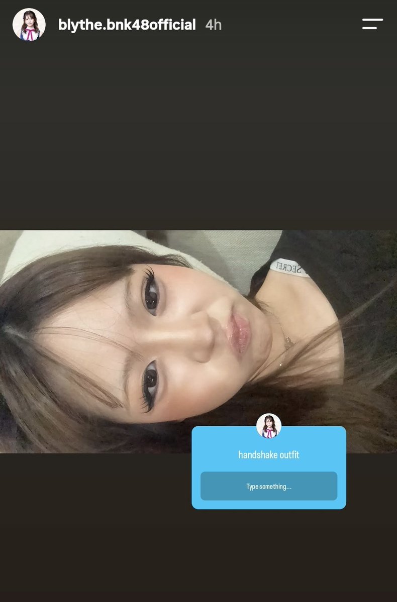 pinkwhiskypie's tweet photo. ไปค่ะสมาชิก สานฝันชุดสวย ชุดคิวท์ให้แม่ด้วยน้า #blythebnk48 https://t.co/ijLYpdh4SG