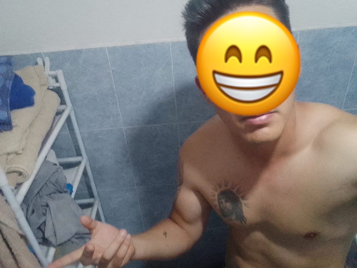 Gusxxxtx's tweet photo. Que pasión banda 
Quien para cotorrear https://t.co/eLxeIu2tay
