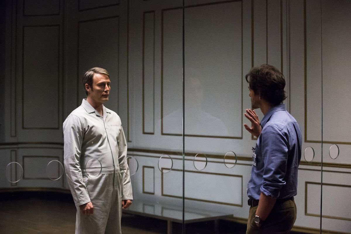 fawnpersona's tweet photo. the difference in their prison cells is sending me. why is hannibal’s so nice https://t.co/xhmKUcOfsc