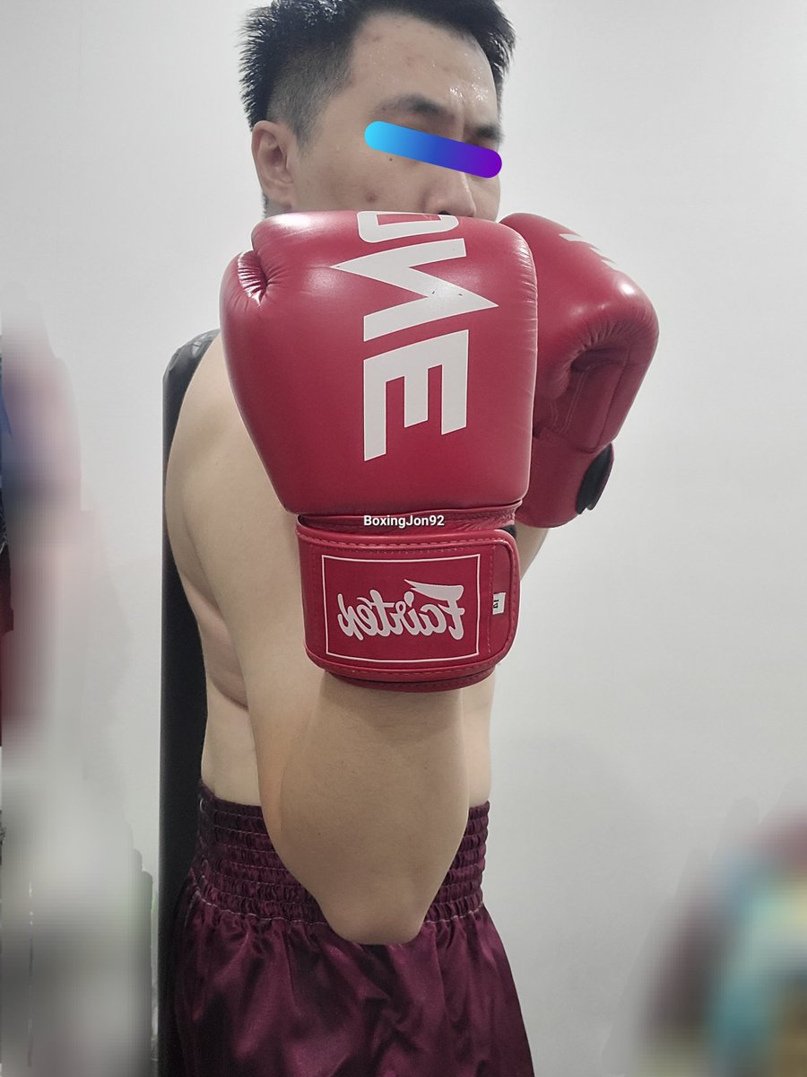 BoxingJon92's tweet photo. One 🥊 two 🥊🥊 https://t.co/qFK6zdfDiE