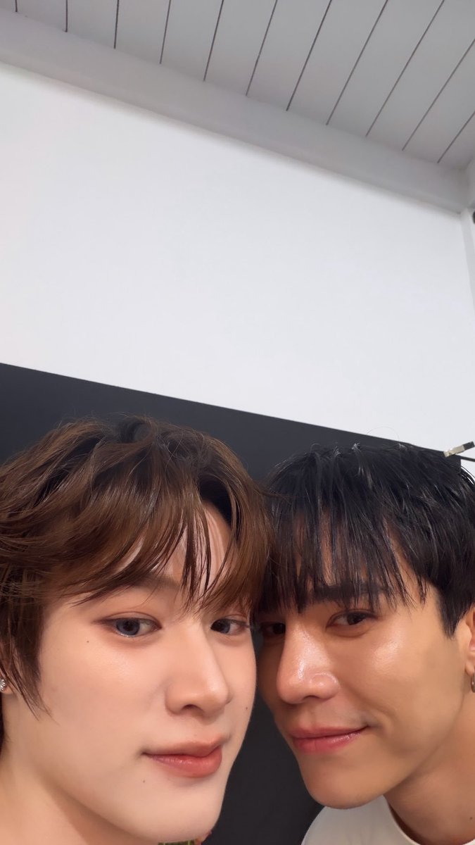 purinattoco's tweet photo. one of my fave genres of maxnat photos 🥺🫶 https://t.co/2GWL08LZWm