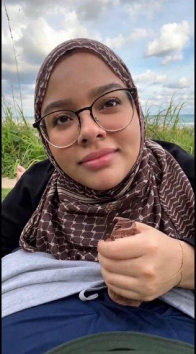 Nanasienay's tweet photo. Ini viral melayu? https://t.co/k6qpx6ManX