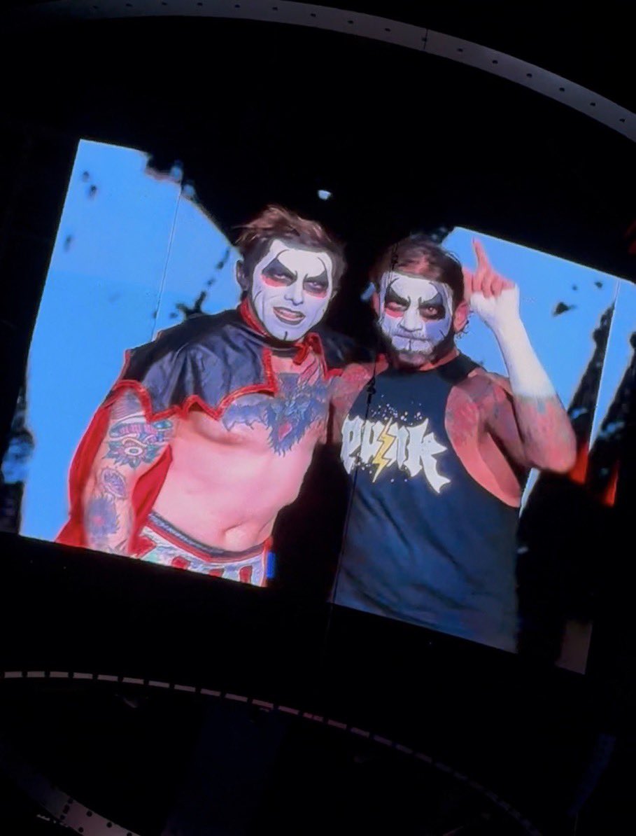 reigns_era's tweet photo. Not Punk with the Danhausen face paint 💀

📸: @kotaXdeville https://t.co/0vXlJU3laY