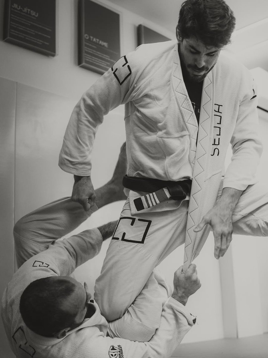 amandinha_btt's tweet photo. Uns registros de um dos seminários do Antônio no espaço Sejja Rio. Oss. ♥️🥋♥️🥋

@caradesapatojr https://t.co/DwkLTKlOOX