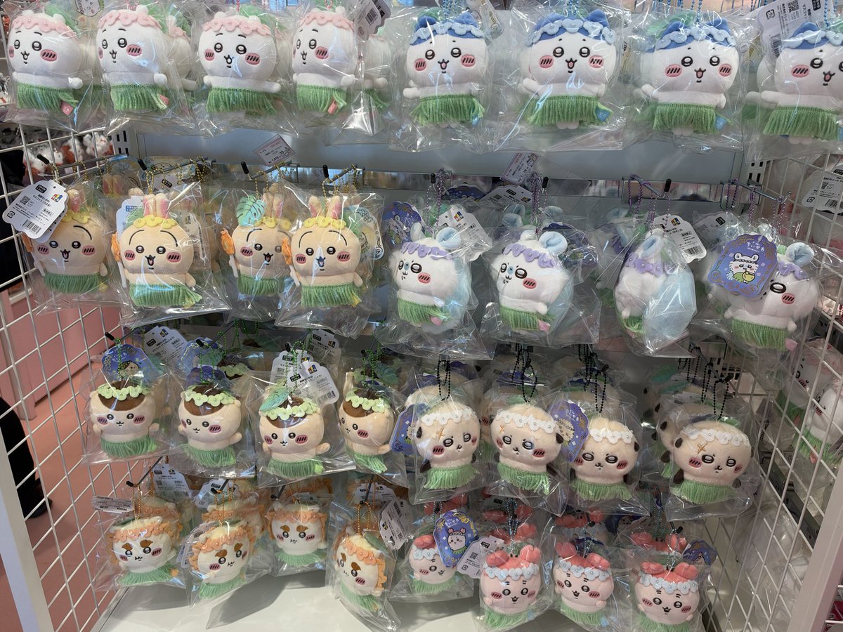 AriponUsapon's tweet photo. ちいらん新宿在庫いっぱい😳 https://t.co/07InHtVSZE