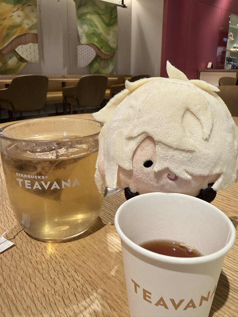 CmorifoliumN's tweet photo. あきらめモードでお茶
試飲いただいたのが
んま則さんにピッタリ https://t.co/gqTne4NMU1