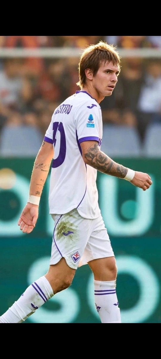 PiliMastan's tweet photo. 🚨 Se solicita información del paradero de Franco Mastantuono 🚨
Fue visto por última vez el sábado en Genova y el Martes post operación. 
(A ver si con esto el CM de Fiorentina saca otro comunicado) https://t.co/BxXOqRvV9m
