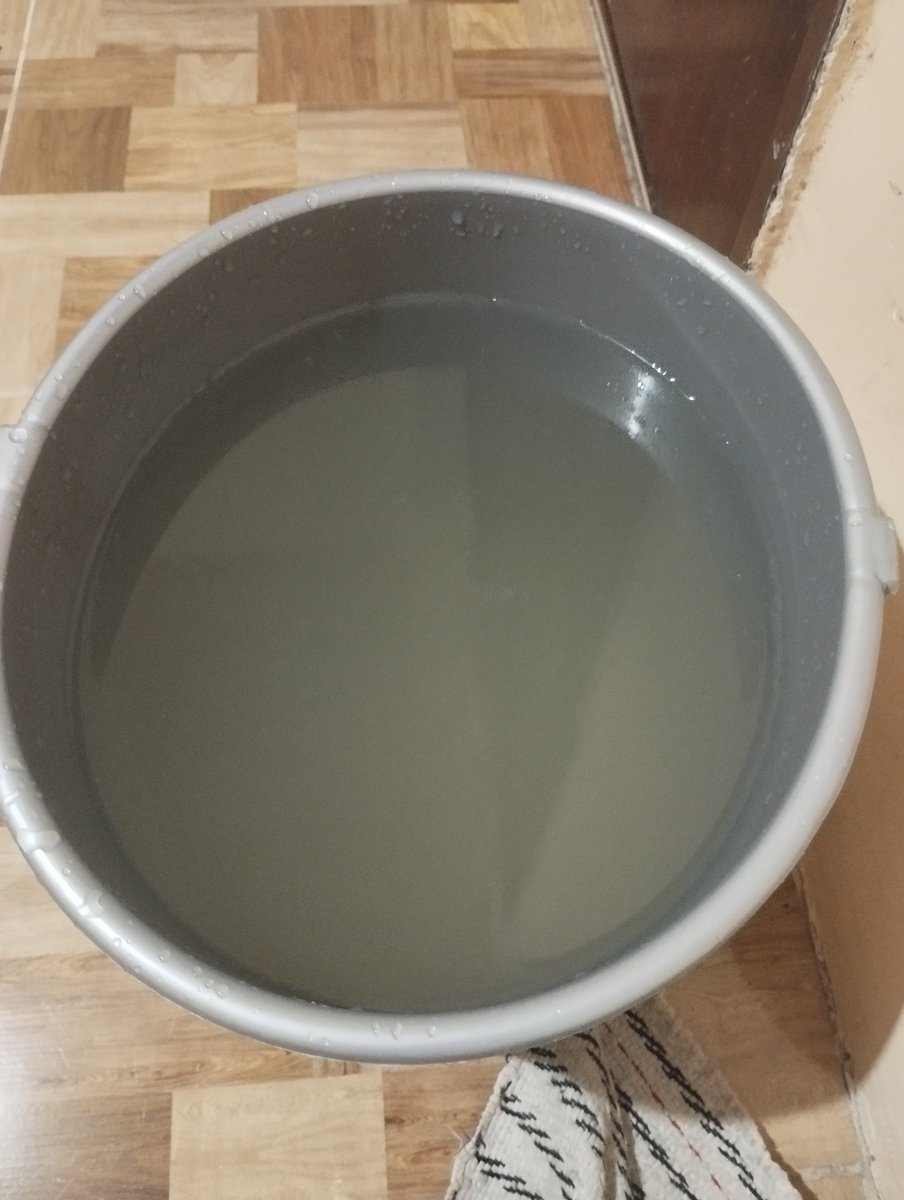 Cafid83's tweet photo. @interagua Así sale el agua en estos momentos en Mucho Lote 2, no hay nada de información sobre este asunto de parte de ustedes. https://t.co/7iNG3eP078