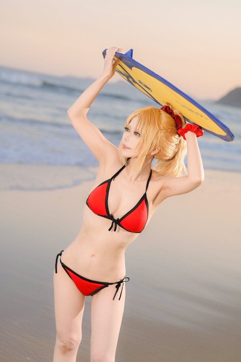 miruhi02R's tweet photo. Cosplay / Fate /  FGO
モードレッド Mordred 🌹  
 
波見極め中なモーさん🌊

photo @TonyJ_cam

 #ﾐﾙﾋｺｽ  #Cosplay https://t.co/68WQ2lI0EO